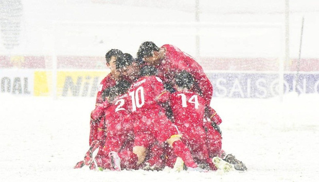 Trận Việt - Sing có nguy cơ thành thủy chiến, fan Việt Nam tặc lưỡi: Thường Châu tuyết trắng còn chẳng sợ nữa là sân ngập nước!-7