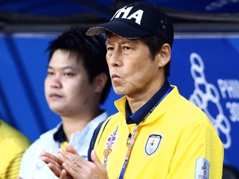 Tuyến giữa U22 Việt Nam không kiểm soát nổi bóng-2