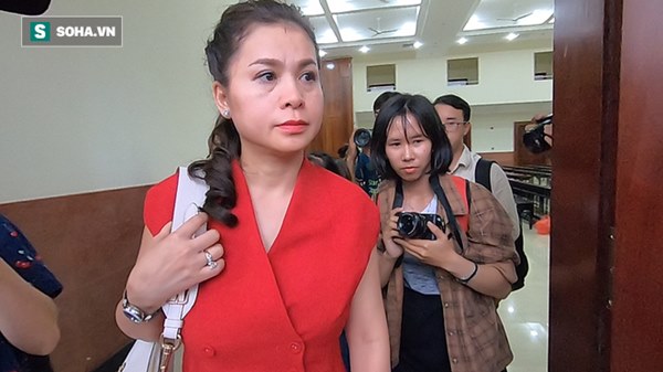 Bà Thảo tố ông Vũ ngoại tình: Mười mấy cô gái chứ không phải ít-1