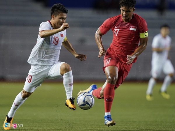 Tuyến giữa U22 Việt Nam không kiểm soát nổi bóng-1