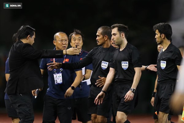 Đá trận tệ nhất dưới thời thầy Park, U22 Việt Nam tìm được chiến thắng may mắn phút cuối-4
