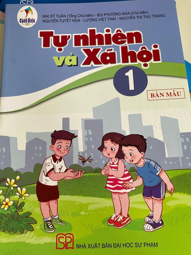 Những trang đầu tiên trong bộ sách giáo khoa mới-7