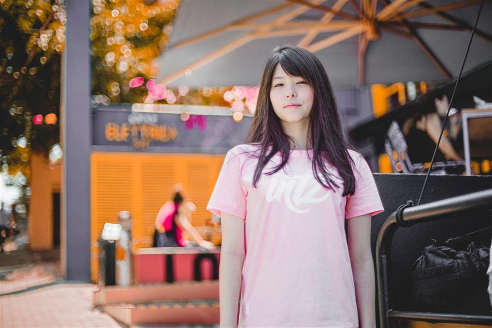 Nhan sắc nữ game thủ vừa lộ ảnh thân mật với bạn trai-4