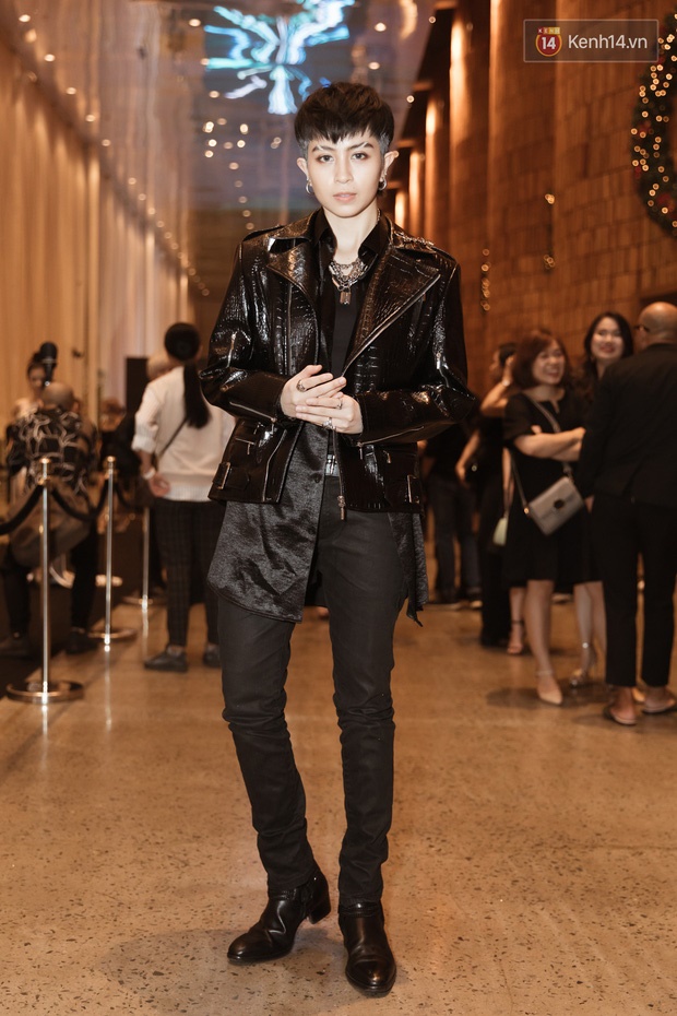 Nhã Phương diện đầm chặt hết nấc nhưng trang điểm bợt, Ngọc Trinh lại làm quá với tóc dài tận... đùi-11