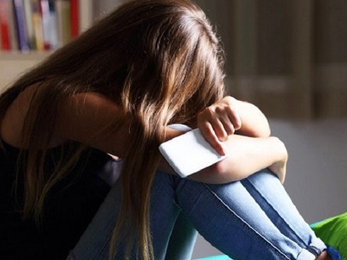 Cha mẹ ly hôn, làm sao để con tránh được cú sốc, không tìm đến cái chết?-1