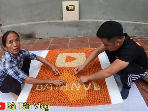 Giữa mùa đông, Sa Pa tuyết đã rơi còn Bà Tân Vlog lại làm thạch để ăn cho nó... mát, lại còn sử dụng loại lá dứa cực khác người-10