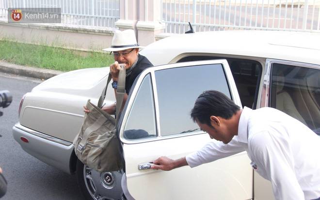 Bà Thảo tiếp tục nói HĐXX đang xử ép, ông Vũ chia sẻ: Nếu đúng luật cha mẹ qua phải 50% lận, cô ấy nói giống như chồng mình đi ở đợ-2