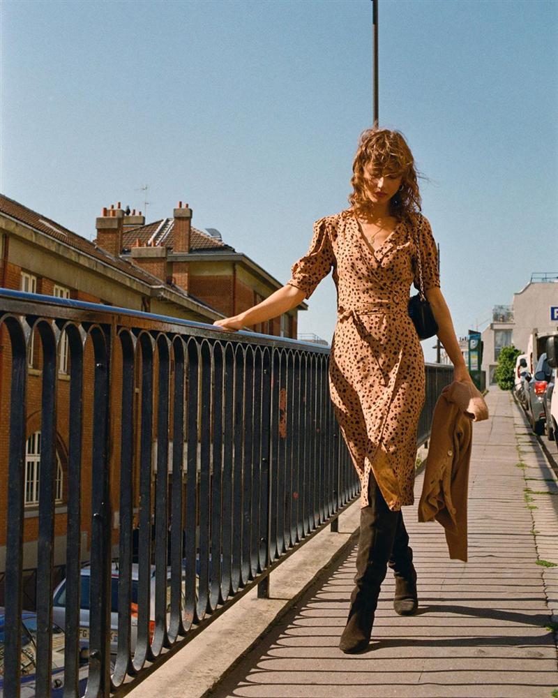 Phụ nữ Pháp chỉ diện boots theo 4 cách sau là đã đẹp và sang trọn vẹn mùa lạnh-12