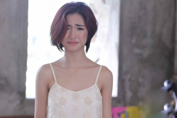 Giữa ồn ào sinh con, Hòa Minzy khoe vòng 1 khủng đúng kiểu mẹ bỉm sữa khi dự show thời trang-6