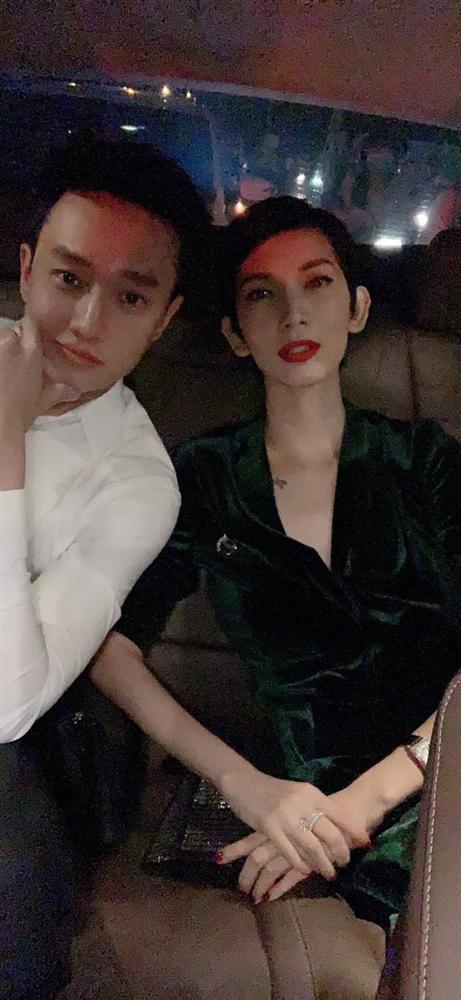 Bất ngờ đeo nhẫn kim cương khủng ở vị trí đặc biệt, nắm tay người giấu mặt, Xuân Lan sắp lên xe hoa lần 2?-3