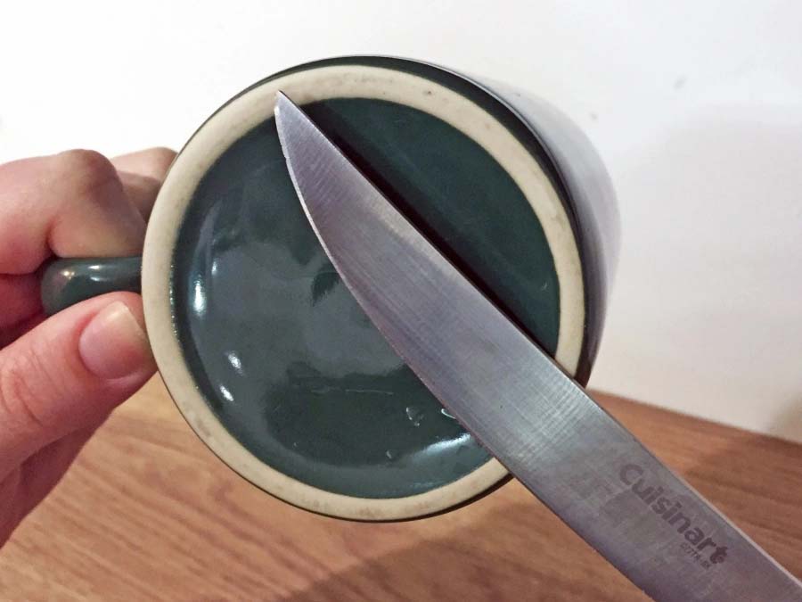 Dùng giấm đổ vào dao cùn tưởng nghịch dại ai ngờ kết quả bất ngờ-2