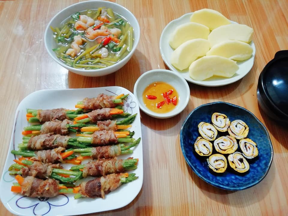 Ở Nhật thiếu thốn đủ đường, 9X vẫn khiến mọi người trầm trồ với mâm cơm đúng chuẩn vị Việt-2