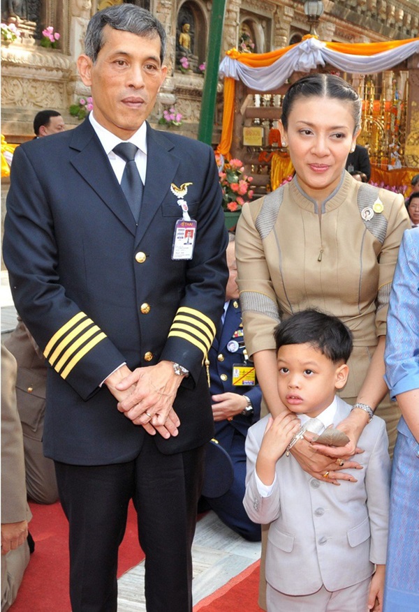 Hoàng tử Thái Lan: Là con trai duy nhất của vua nhưng chưa chắc đã được kế vị, phải rời xa vòng tay mẹ từ khi còn nhỏ-2