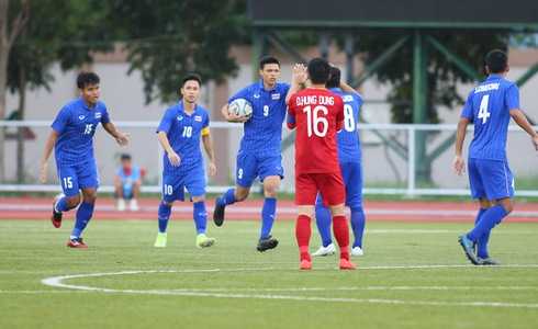 Việt Nam cho Thái Lan thành cựu vương sau trận hòa 2-2, tiến thẳng vào bán kết SEA Games với ngôi đầu bảng-13