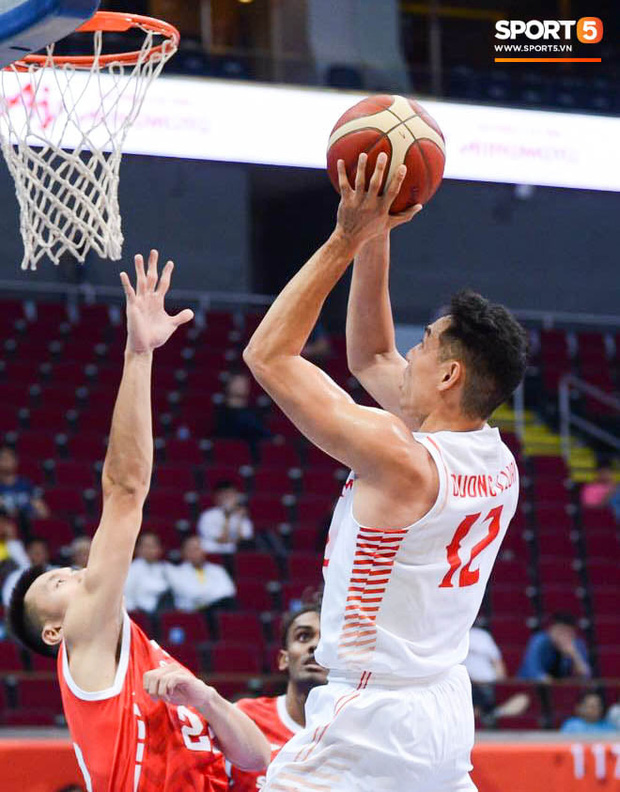 Thắng thuyết phục Singapore, bóng rổ Việt Nam vào bán kết SEA Games 30 lần đầu tiên trong lịch sử-1