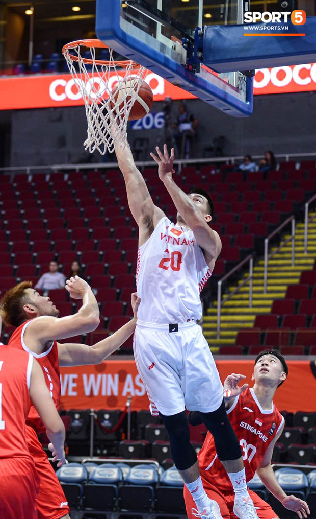 Thắng thuyết phục Singapore, bóng rổ Việt Nam vào bán kết SEA Games 30 lần đầu tiên trong lịch sử-2