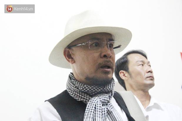 Bà Thảo bất ngờ không đến tòa nghe HĐXX tuyên án, ông Vũ cho biết không giành giật gì, rất sợ khi đối diện với 4 người con-1