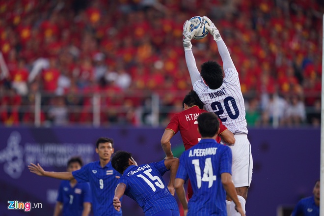 Việt Nam cho Thái Lan thành cựu vương sau trận hòa 2-2, tiến thẳng vào bán kết SEA Games với ngôi đầu bảng-3