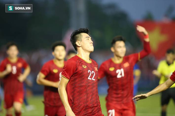 Thầy trò HLV Park Hang-seo đoạt vé siêu ngoạn mục sau hai cú đấm sớm từ người Thái-6