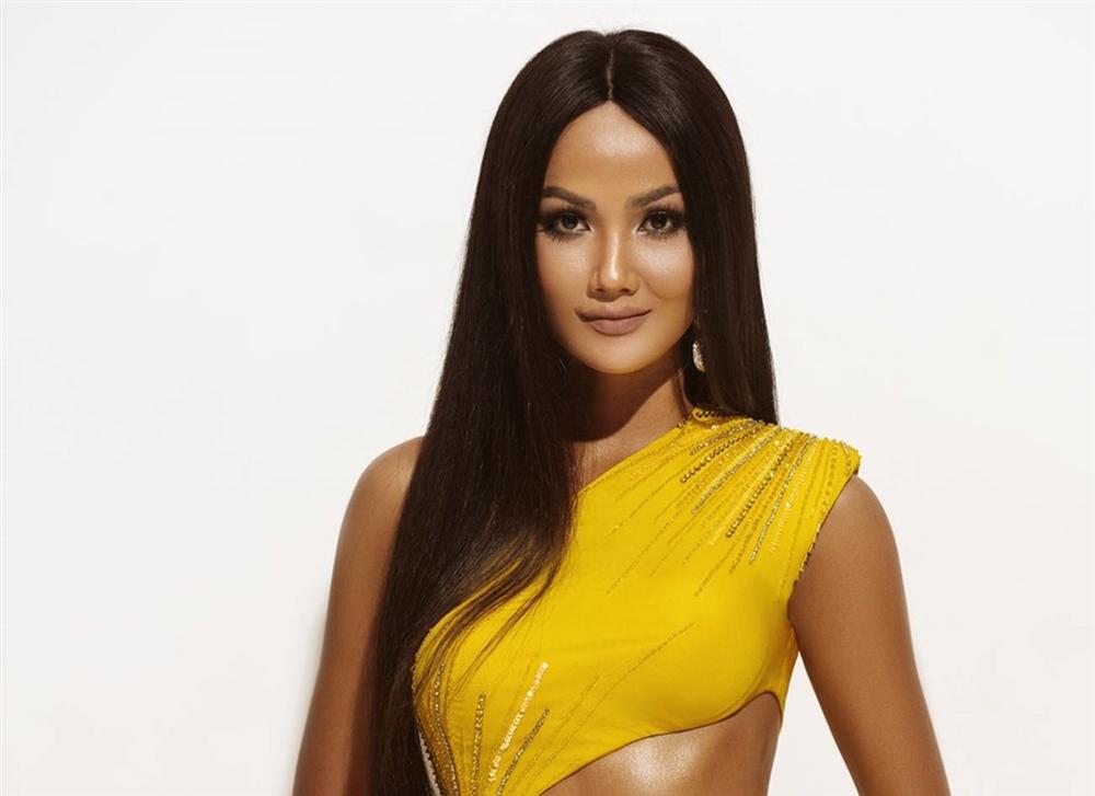 Bộ ảnh khép lại nhiệm kỳ Hoa hậu Hoàn vũ Việt Nam của HHen Niê-10