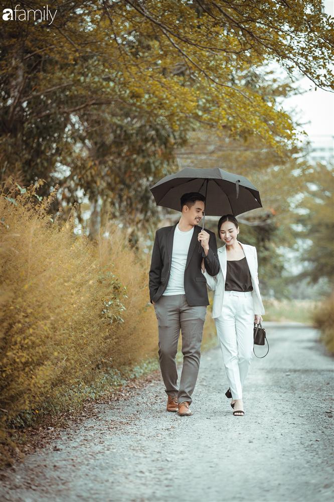 Gia đình Quỳnh Trâm - Baggio khoe bộ ảnh Sài Gòn se lạnh đẹp đến nao lòng, biểu cảm cực đáng yêu của 2 bé sinh đôi khiến ai cũng thích thú-12