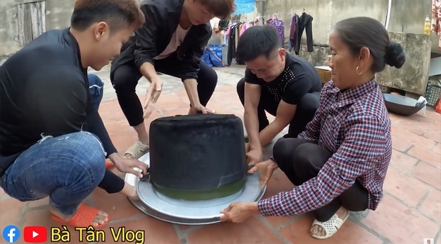 Giữa mùa đông, Sa Pa tuyết đã rơi còn Bà Tân Vlog lại làm thạch để ăn cho nó... mát, lại còn sử dụng loại lá dứa cực khác người-5