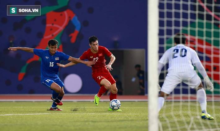 Ăn đủ đòn từ biến số vùng trũng, thầy Park liệu đã có thể thở phào trước Campuchia?-4