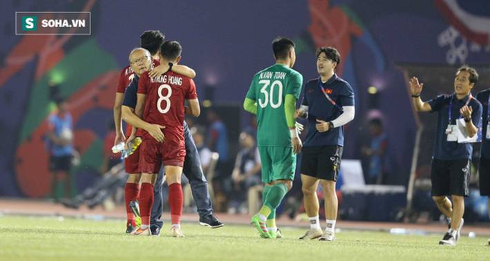 Ăn đủ đòn từ biến số vùng trũng, thầy Park liệu đã có thể thở phào trước Campuchia?-5