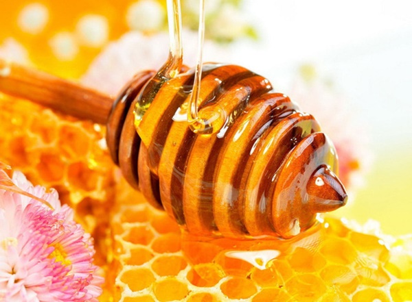 Bé gái 3 tuổi đã có đèn đỏ chỉ vì mẹ chăm bồi bổ cho con bằng loại thực phẩm mà nhà nào cũng có 1 lọ-3