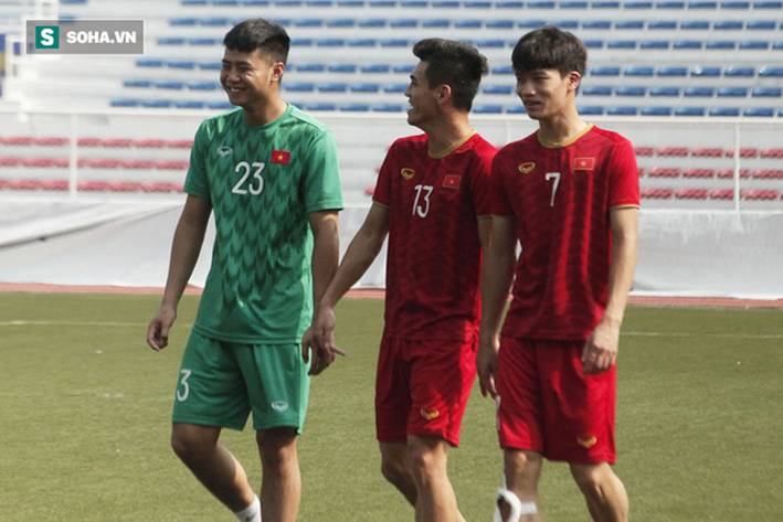 Tiến Linh giúp Văn Toản cười hết nấc, xóa tan áp lực sau trận hòa Thái Lan-6