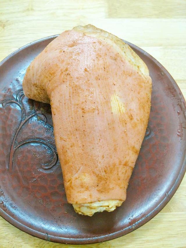 Mẹ đảm cho giò heo vào nồi chiên, tưởng hài hước mà thành phẩm khiến chồng khen nở mũi-4