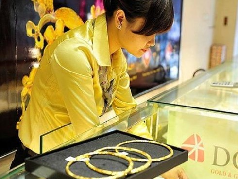 Giá vàng hôm nay 8/12, trầm lắng, chưa thể bứt phá-3