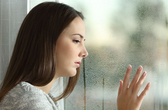 Khi đứa bé bán vé số bỏ mũ xuống, tôi lặng người khi biết đó chính là đứa con mà tôi luôn tìm kiếm bao lâu nay-2