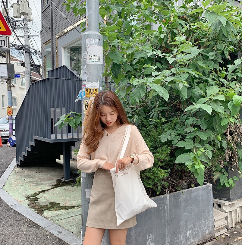 Rất khó để chị em ngó lơ” 4 công thức diện áo len + chân váy xinh xắn quá mức quy định này-9