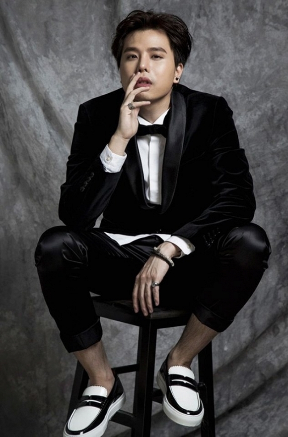 Diện vest sương sương, sao nam Việt khiến fan mê tít bởi vẻ đẹp lịch lãm, cuốn hút-11