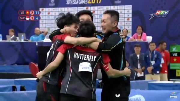 Bóng bàn Việt Nam lật đổ Singapore, giành HCV SEA Games sau 10 năm chờ đợi-5