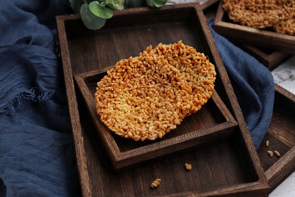 Cuối tuần tranh thủ làm bánh gạo cay giòn thơm để dành ăn dần mùa đông cực chuẩn-5