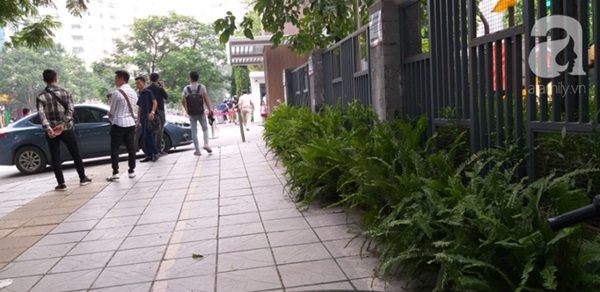 Từ kết quả điều tra vụ bé trai trường Gateway tử vong: Lý giải chiếc áo màu đỏ khi nạn nhân mặc đi học bị đổi màu-3