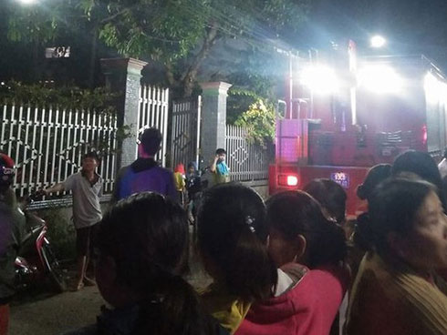 Đá lăn từ vách núi cao xuống đè nữ phiên dịch 23 tuổi tử vong-2