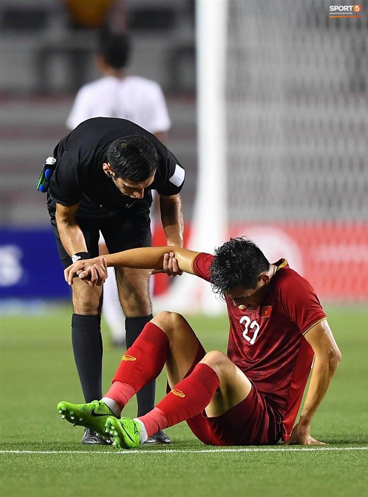 Tiến Linh dính chấn thương, lo lắng càng đè nặng lên vai HLV Park Hang-seo trước thềm chung kết SEA Games 30-3