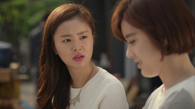 Cứng như vợ nhà người ta, bị nhân tình của chồng chê xấu liền chỉ ra 1 điểm sau thân hình đồng hồ cát của cô ả mà khiến cô ta tức trào ngược-1