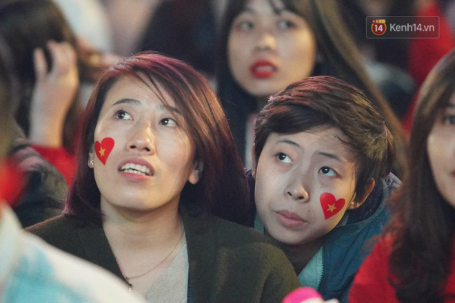 U22 Việt Nam đả bại U22 Campuchia với 4 bàn không gỡ, CĐV sung sướng reo hò: Vô chung kết thôi bà con-20