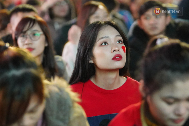 U22 Việt Nam đả bại U22 Campuchia với 4 bàn không gỡ, CĐV sung sướng reo hò: Vô chung kết thôi bà con-22