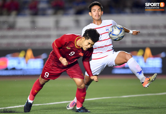 Đức Chinh hóa siêu tiền đạo, khiến HLV U22 Campuchia ngừng gáy trước U22 Việt Nam-6