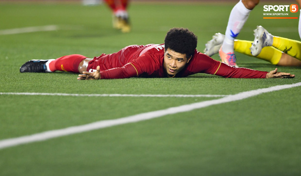 Đức Chinh hóa siêu tiền đạo, khiến HLV U22 Campuchia ngừng gáy trước U22 Việt Nam-8