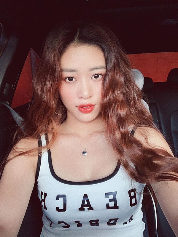 Đẳng cấp Tân Hoa hậu Hoàn Vũ Việt Nam - Khánh Vân: Mặt mộc ít phấn son cũng xinh xuất sắc, 360 độ không góc nào chết-4