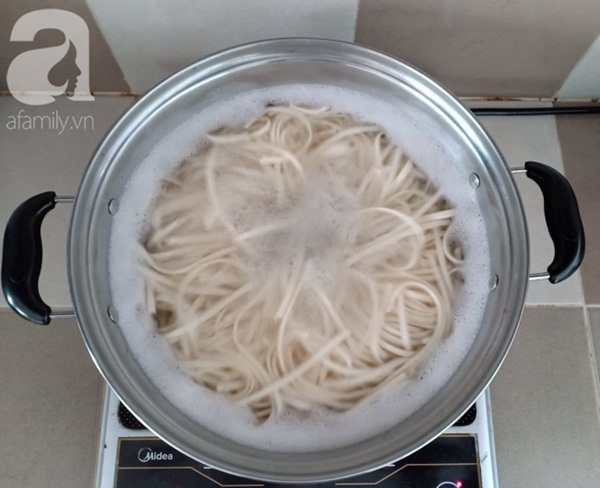 Cuối tuần đổi món với mì hải sản kiểu Nhật ngon nhức nhối không thua nhà hàng-6