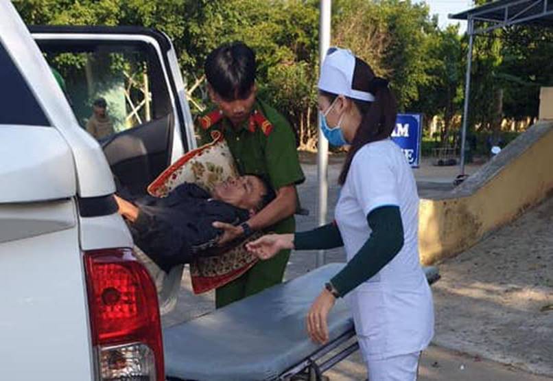 Nghịch tử đánh cha ruột nhập viện cấp cứu-2