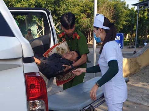 Con đánh cha tử vong vì… đi vệ sinh nhưng rửa tay trong thùng nước-2