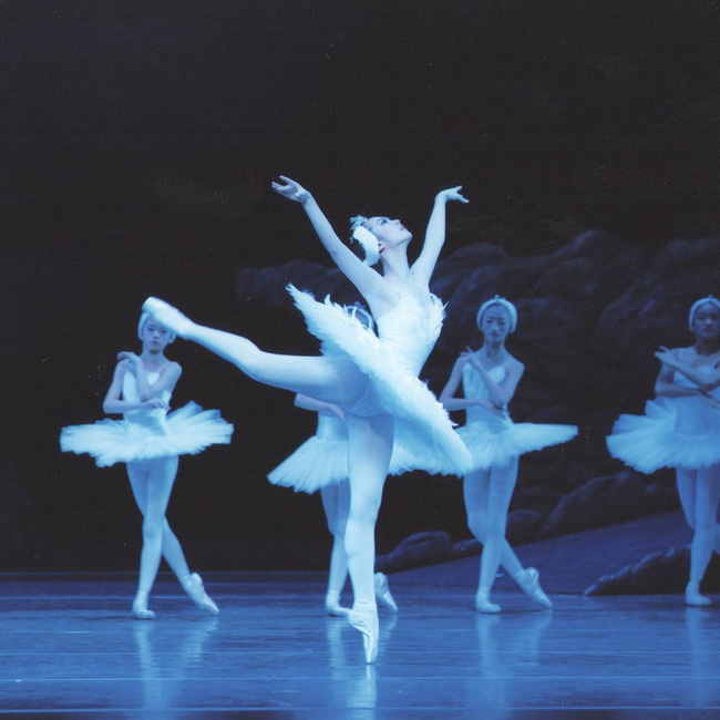 Nàng tiểu thư giới siêu giàu châu Á từng làm mưa làm gió tại vũ hội xa hoa nhất hành tinh một năm trước đây giờ ra sao?-4